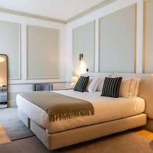 Deluxe Double or Twin Room Pool View